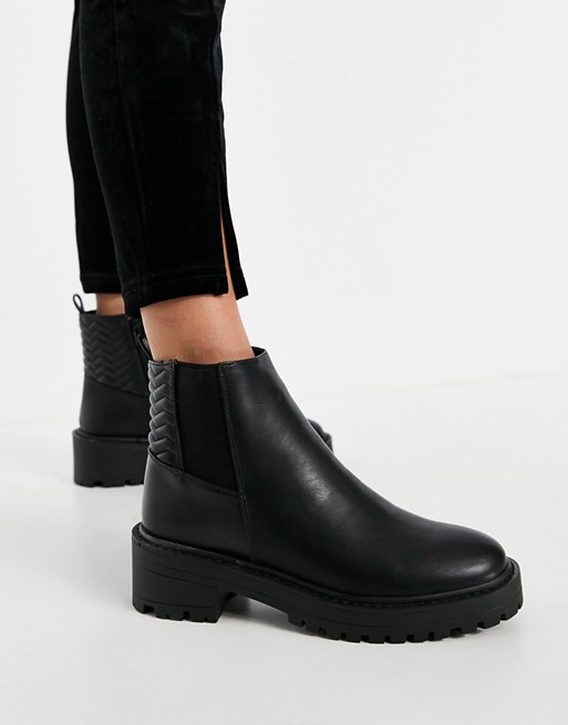 schuh Adeline chunky chelsea boot in black
