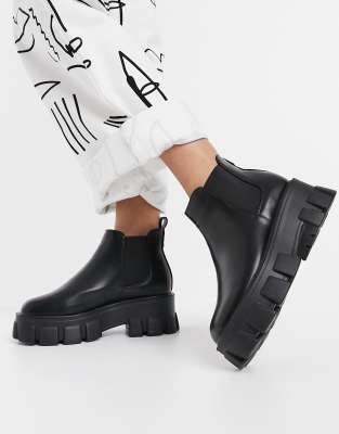 Schuh Anna - Chelsea laarzen met chunky zool in zwart | ASOS