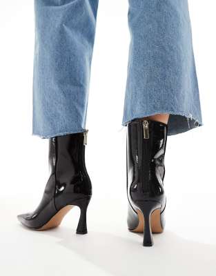 Schuh Bambi Heeled Mid Ankle Boots In Black