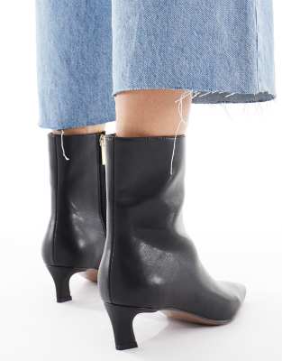 Schuh Bexley Pointed Toe Kitten Heel Ankle Boots In Black