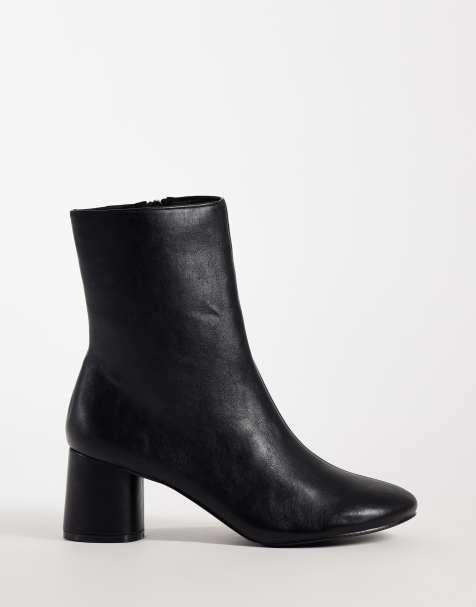 Schuh Blush botines de tacón redondo en negro - view 1