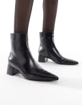 [Schuh] schuh Bridget heeled ankle boots in black 37 BLACK
