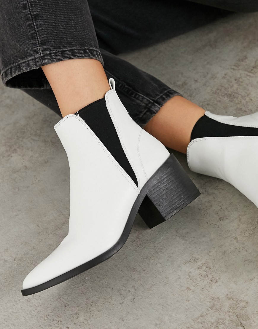 Schuh Charlotte mid heeled ankle boot in white