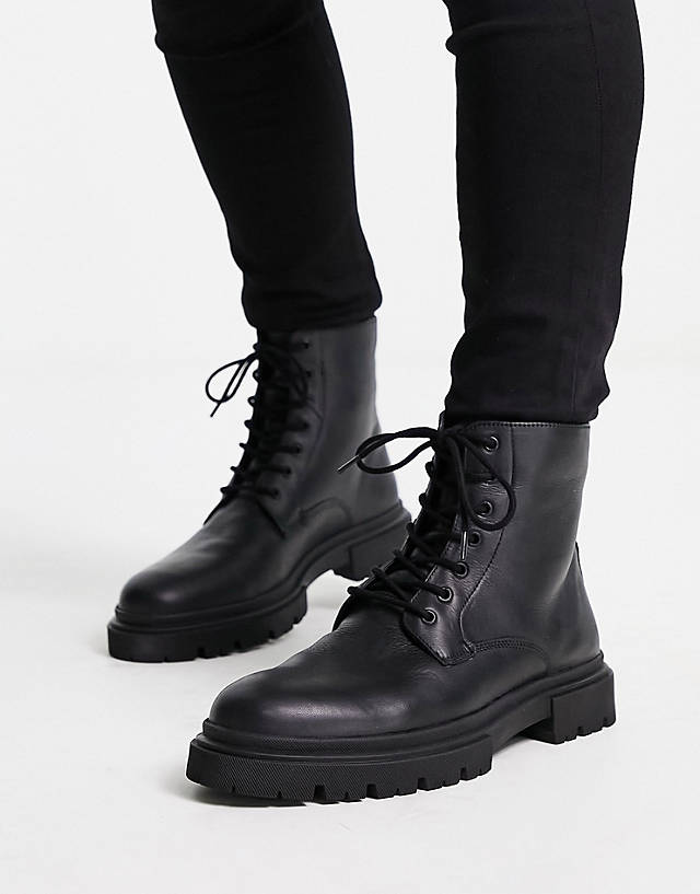 Schuh - dane chunky lace up boots in black leather