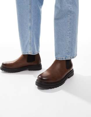 Dax chunky chelsea boots in leather brown