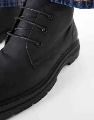 Schuh Devin Chunky Lace Up Boots In Black