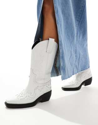 schuh Dora western knee boots in white leather