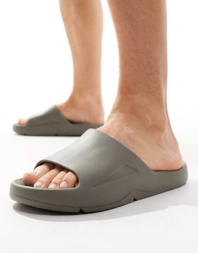 Schuh - harris slides in grey