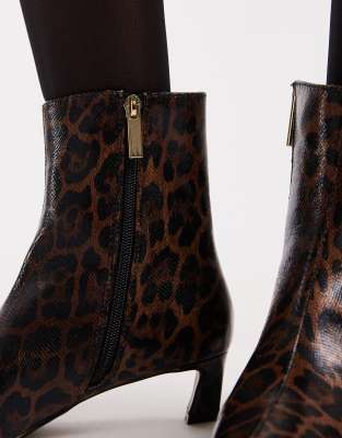 Schuh Kitten Heel Mid Ankle Boots In Animal Print