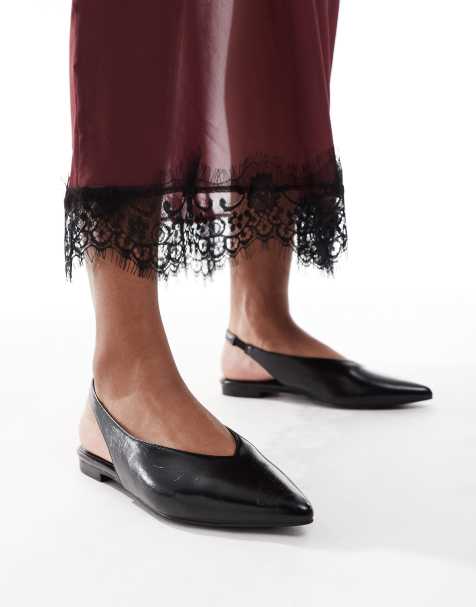 schuh – Lace – Płaskie czarne buty z paskiem za piętą - view 1