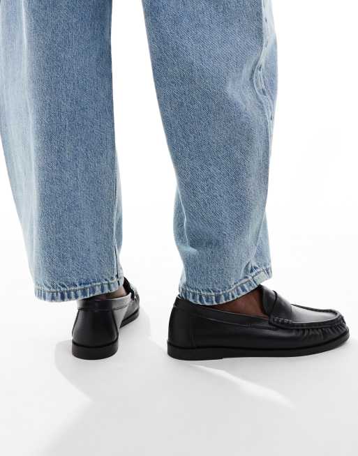 schuh Lea loafers in leather vintage wash black