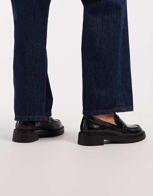 Schuh Leicester loafer in black PU, 4 of 4