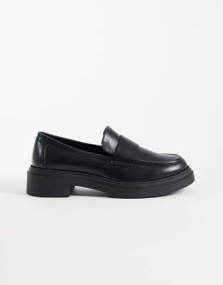 Schuh Leicester Loafers In Black