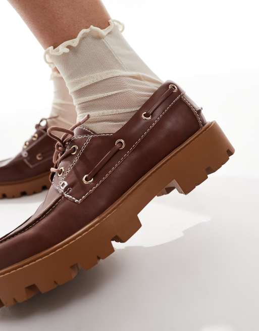 schuh Leora chunky boat shoes in tan