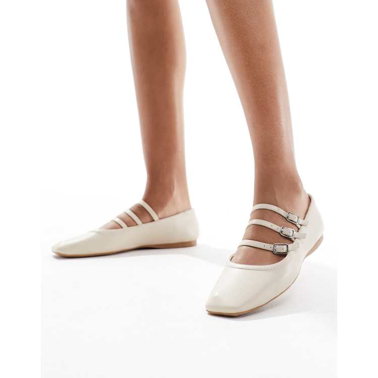 schuh Lianna Ballerine bianco sporco con fibbie multiple ASOS