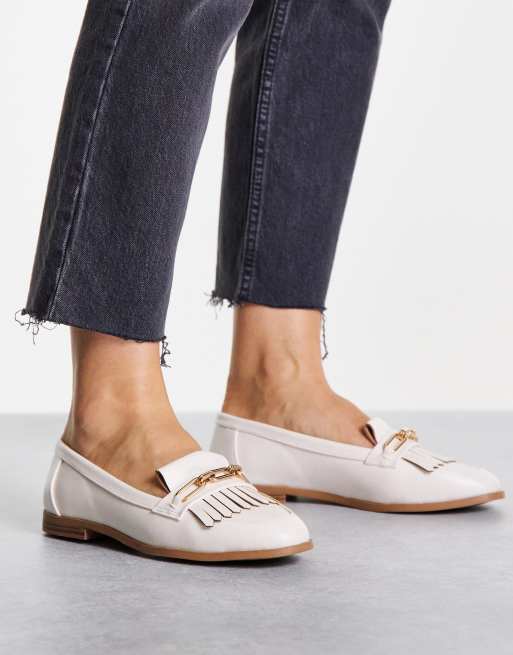 schuh – Lillianna Kiltie – Naturvita platta skor, 4 av 4