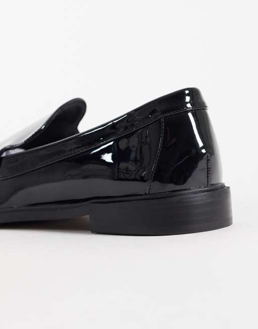 Schuh Lorena loafers in black patent, 4 of 4