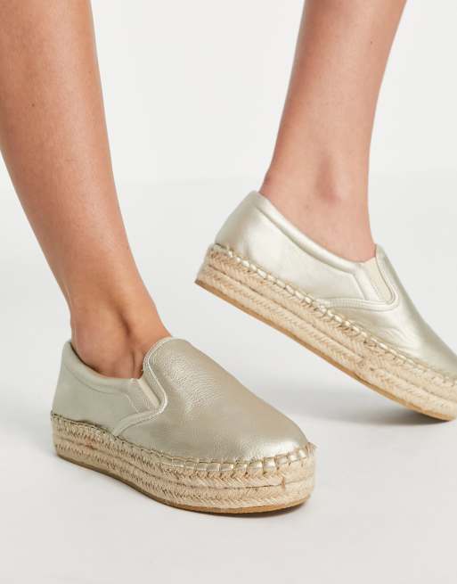 Schuh – Madeline – Roséguldsfärgade espadriller med flatform-sula i slip on-modell