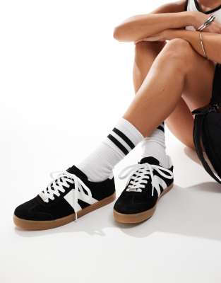 schuh - Marnie - Wildleder-Sneaker in Schwarz mit Gummisohle