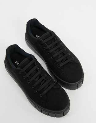 black trainers schuh