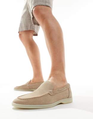  schuh Philip loafers with contrast sole in stone suede