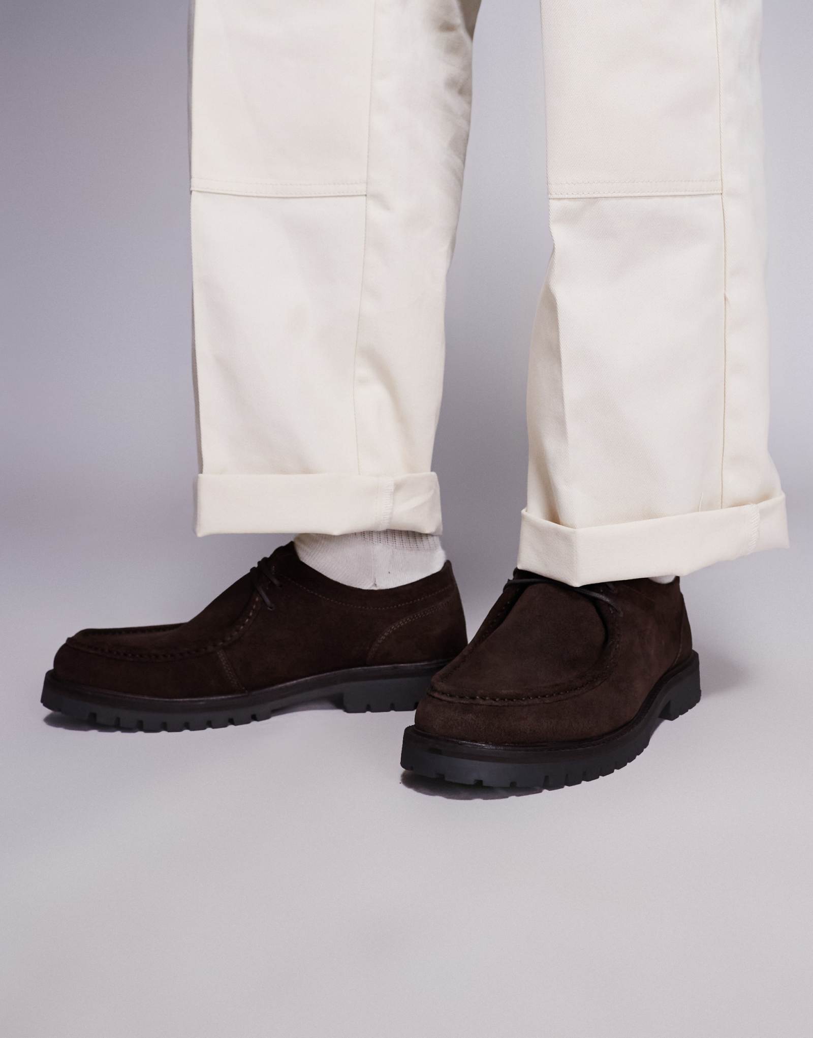 замшевые лоферы коричневого цвета на шнуровке от schuh Presley