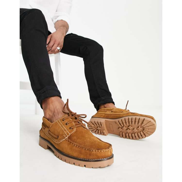 Schuh Raj boat shoes in tan suede