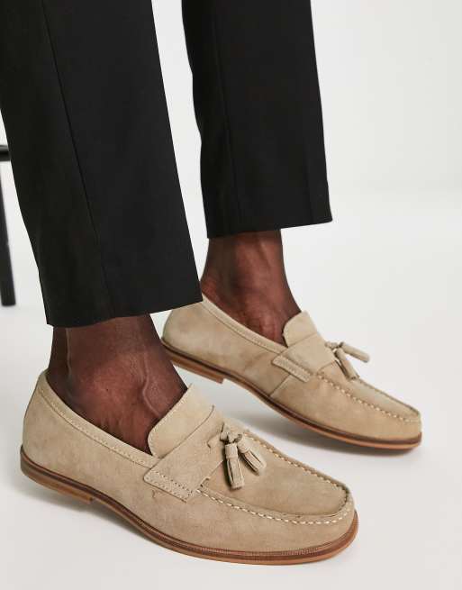 Beige loafers store