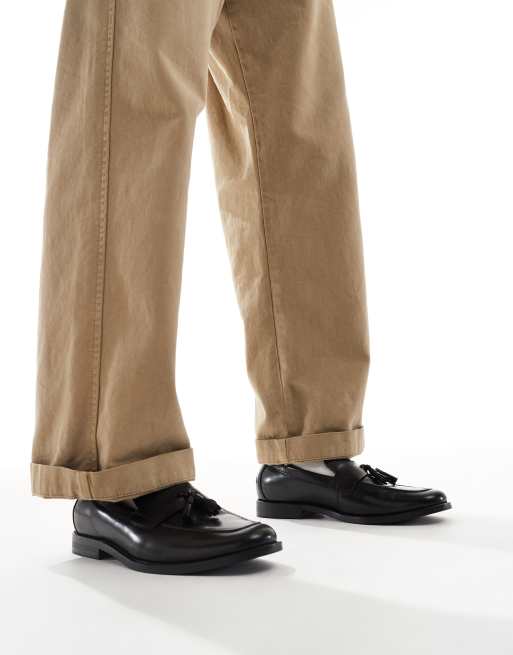 schuh – Ripley – Czarne skórzane loafersy z frędzlami, 2 z 4
