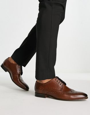 Schuh Rowen brogues in brown leather