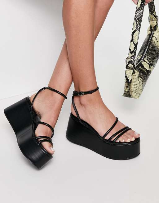 Black chunky 2025 flatform sandals