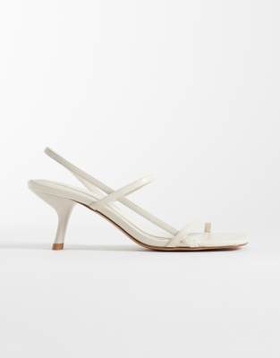 Schuh Sav Kitten Heel Sandals In White
