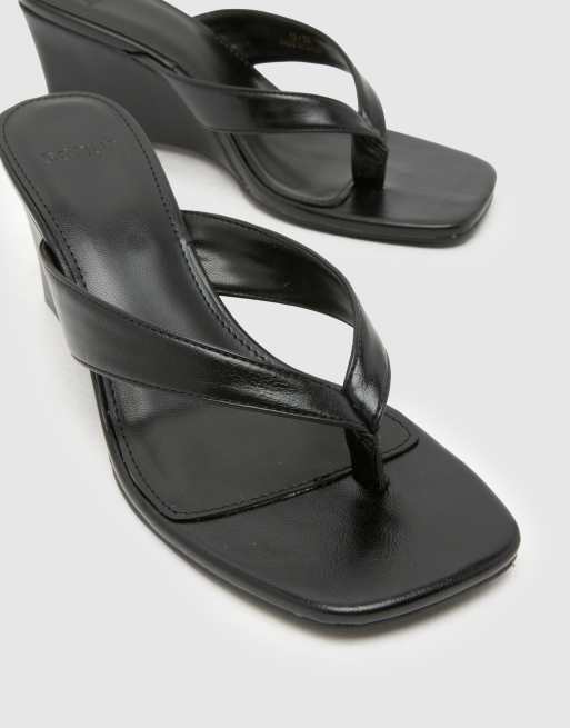 schuh - Soloman - Sandalias de dedo negras de cuña, 3 de 4