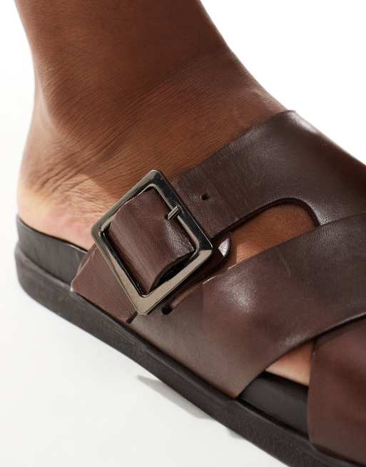 schuh Summit buckle footbed sandals in brown leather, 3 of 4