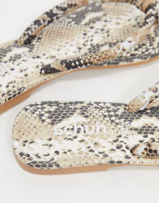 schuh – Tassy – Zehenstegsandalen aus Leder mit eckiger Zehenpartie und Schlangenmuster, 4 von 4
