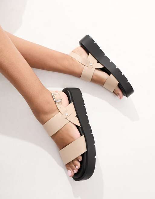 schuh - Tayla - Sandaler med hælrem og to remme i camel