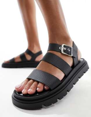 Schuh Tina Sandals In Black
