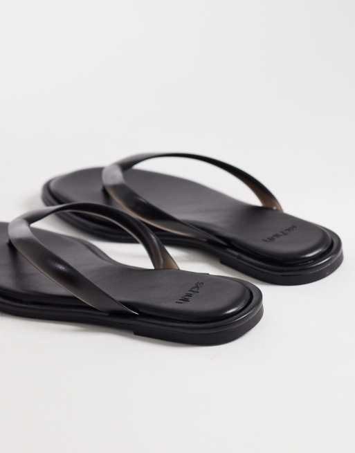 Schuh Truffle sandal in black, 3 of 4