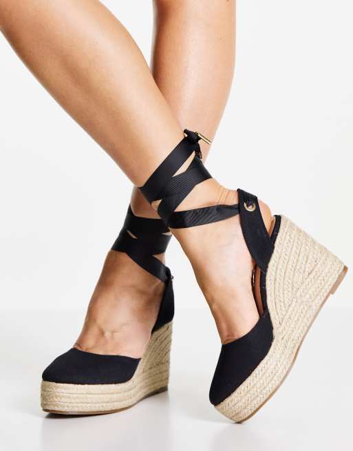 schuh Vertigo closed toe wedge espadrilles in black