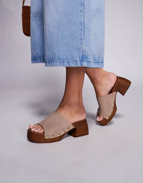 schuh – Via – Krämvita trätofflor med klackar i mocka, exklusivt hos ASOS - view 1