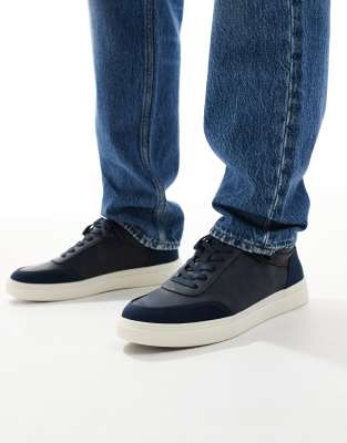 Schuh schuh Warrington lace up trainers in navy