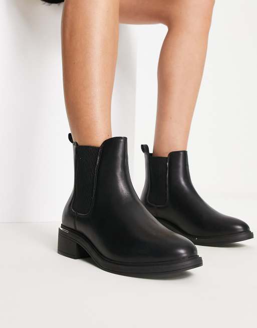 Wide fit shop black chelsea boots