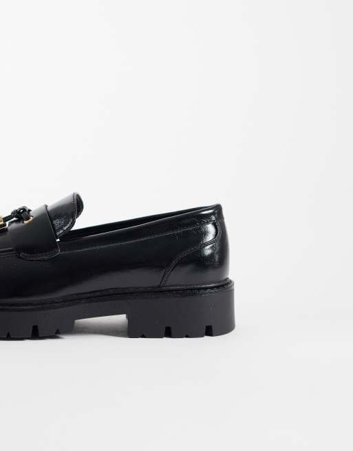 Schuh Wide Fit Livvy chunky tassel loafers black patent, 4 of 4