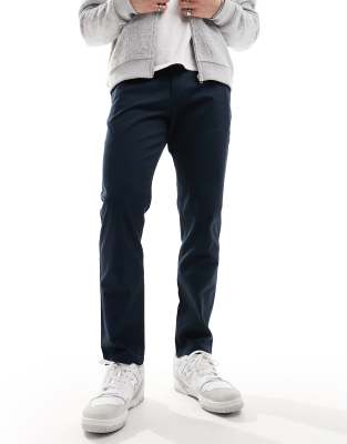 Bill - Schmal geschnittene Chinohose in Marineblau Marineblau W31 L32