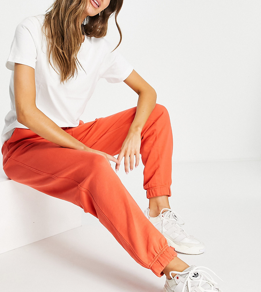 Selected Exclusive cotton jogger in red-Brown