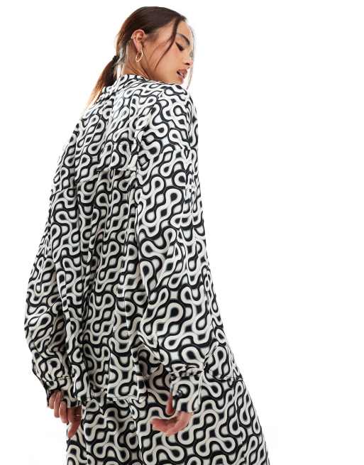 Selected Femme – Abstraktmönstrad skjorta i satin, del av set, 4 av 4