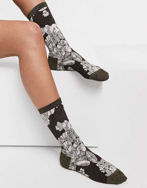 Selected Femme – Blommiga strumpor med glitter