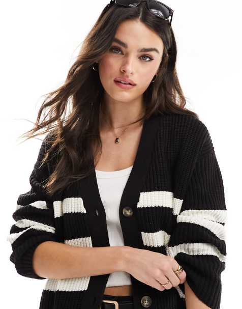 Selected Femme – Bloomie – Strickjacke in Schwarz mit weißen Streifen - view 1