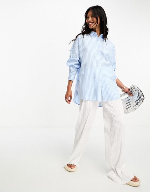 Selected Femme - Camicia oversize blu a righe con taglio asimmetrico