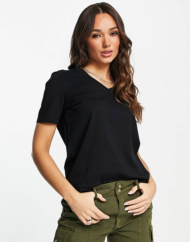 Selected - femme cotton short sleeve v neck t-shirt in black